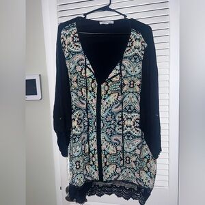 Rose & Olive Black Multicolor Patterned Top